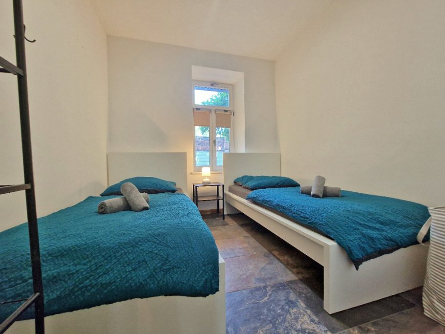Schlafzimmer 2 Travel&Work 2