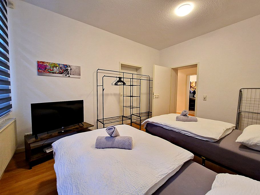 Schlafzimmer 2 Travel & Work 4