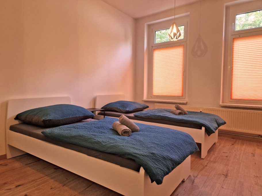 Schlafzimmer 1 HappySide Travel&Work 1