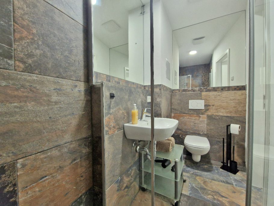 Badezimmer Travel&Work 2